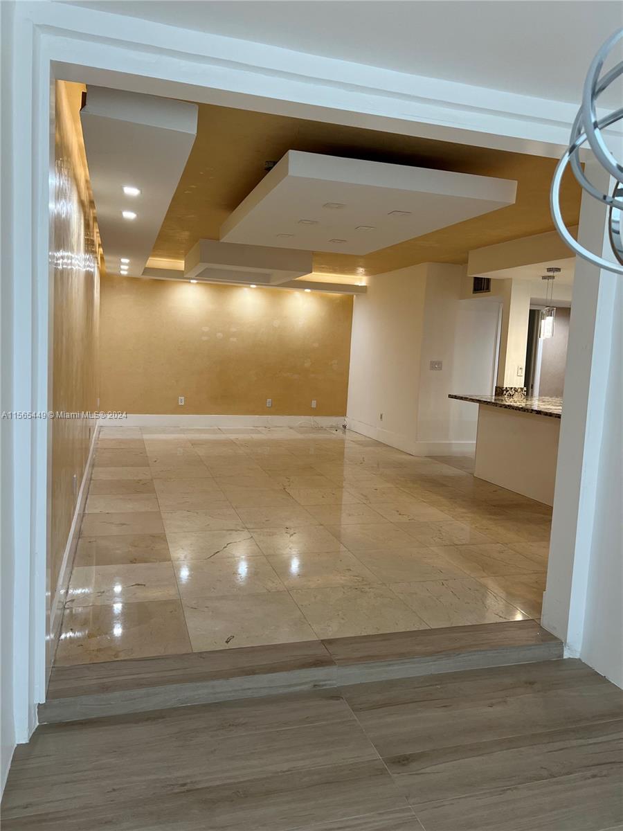 California Club Miami, FL 33179 - Photo 5 of 21 a view of a hallway
