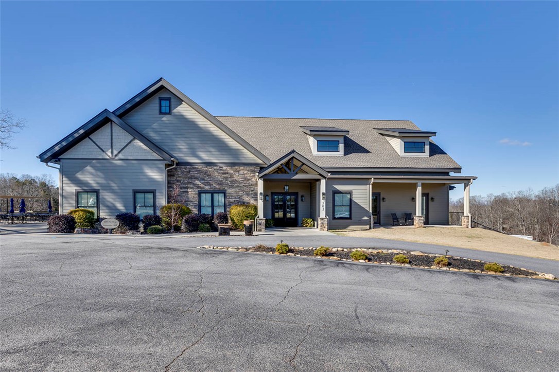 203 Snead Lane Westminster, SC 29693 - Photo 27 of 45 Clubhouse, restaurant, meeting rooms and pro-shop