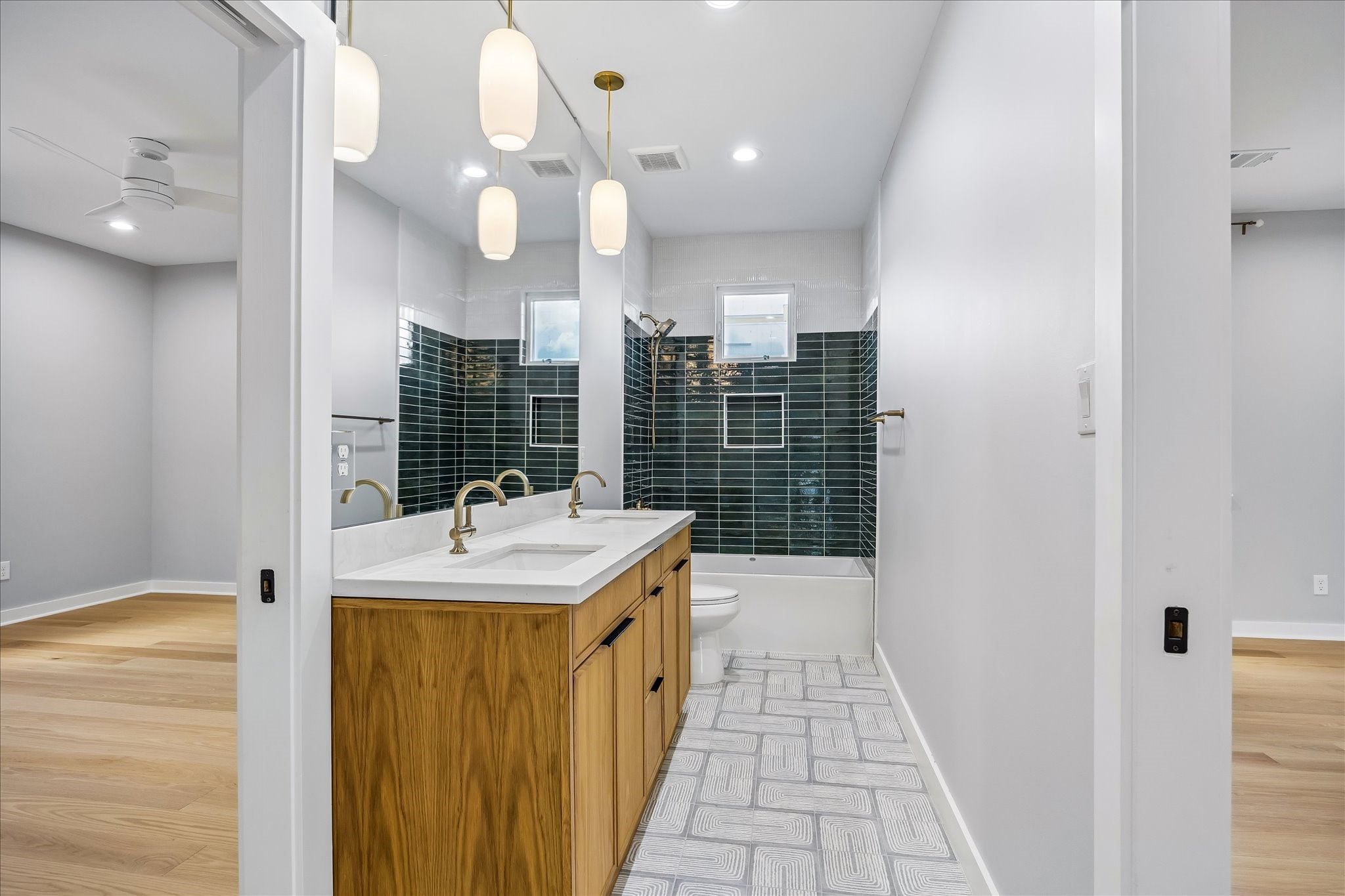 304 Hogan Street Houston, TX 77009 - Photo 25 of 28