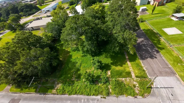 $15,000 | 360 Center Street, Beaumont, TX 77701