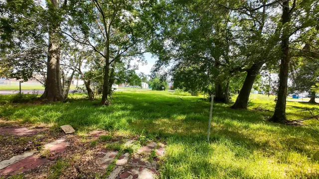 $15,000 | 360 Center Street, Beaumont, TX 77701