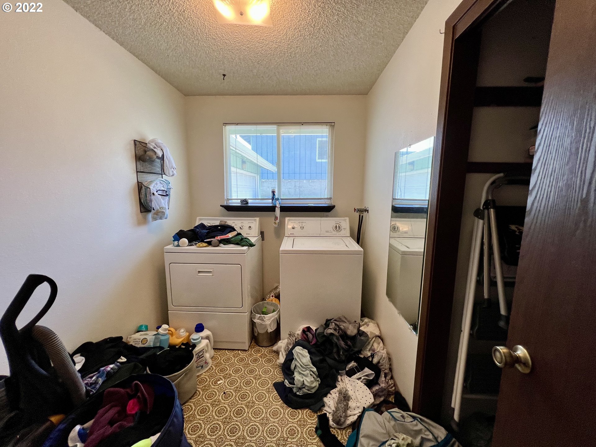 716 Southeast 10th Street Pendleton, OR 97801 - Photo 16 of 18 a room with storage and utility