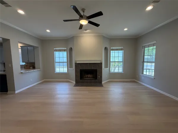 $3,200 | 5101 Avenue H, Austin, TX 78751