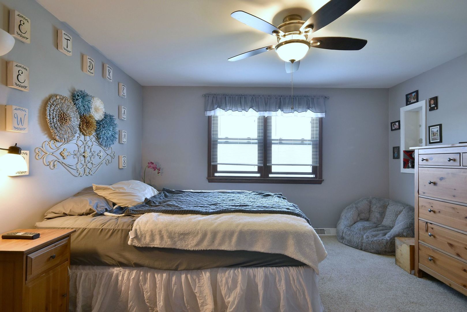 18824 Ruth Drive Mokena, IL 60448 - Photo 18 of 29 a bedroom with a bed and a window
