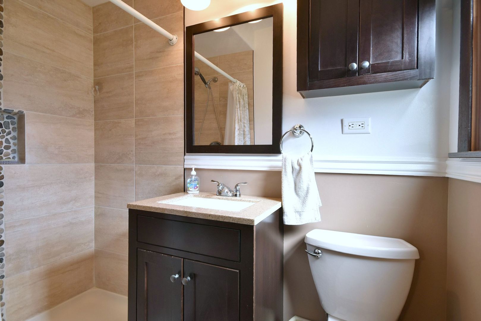 18824 Ruth Drive Mokena, IL 60448 - Photo 20 of 29 a bathroom with a toilet sink and mirror