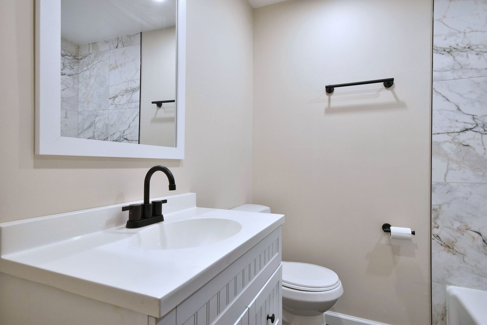 18824 Ruth Drive Mokena, IL 60448 - Photo 22 of 29 a bathroom with a sink and a toilet