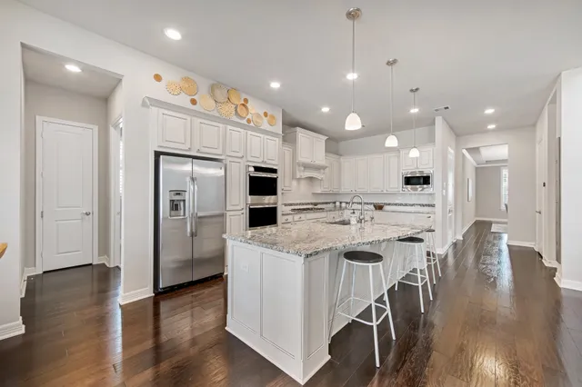 $660,000 | 33931 Mill Creek Way, Pinehurst, TX 77362