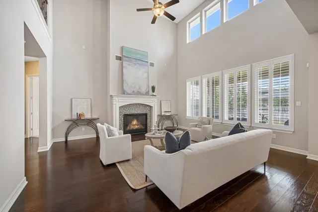 $660,000 | 33931 Mill Creek Way, Pinehurst, TX 77362