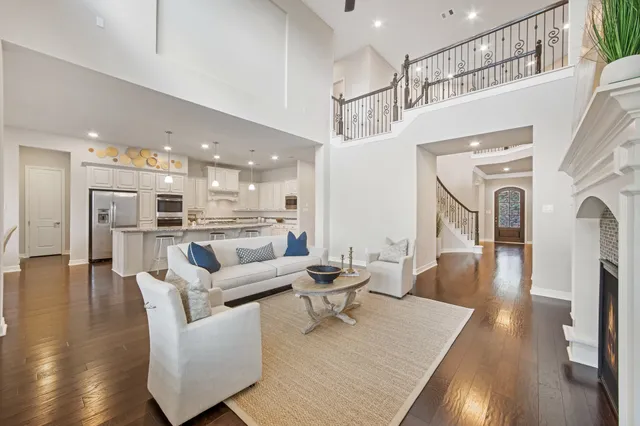 $660,000 | 33931 Mill Creek Way, Pinehurst, TX 77362