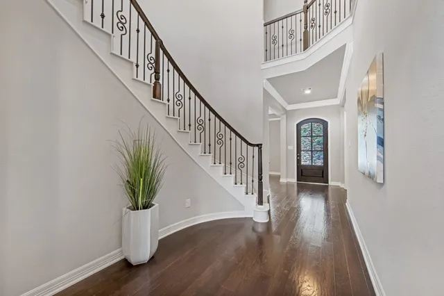 $660,000 | 33931 Mill Creek Way, Pinehurst, TX 77362