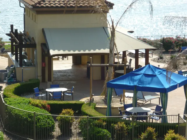 $275,000 | 17040 West Fm 1097 Road, Unit 5202, Montgomery, TX 77356