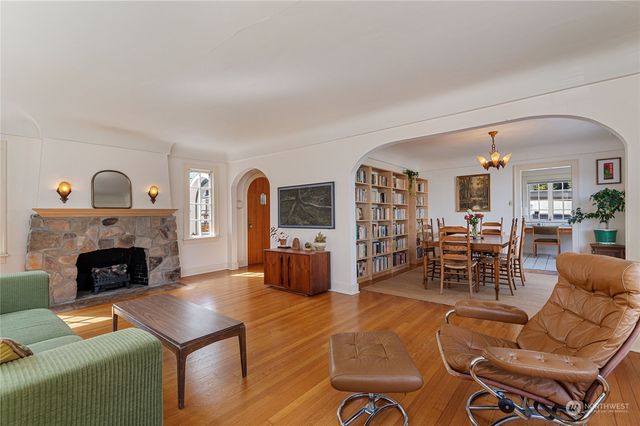 $559,900 | 1417 Division Avenue, Tacoma, WA 98403