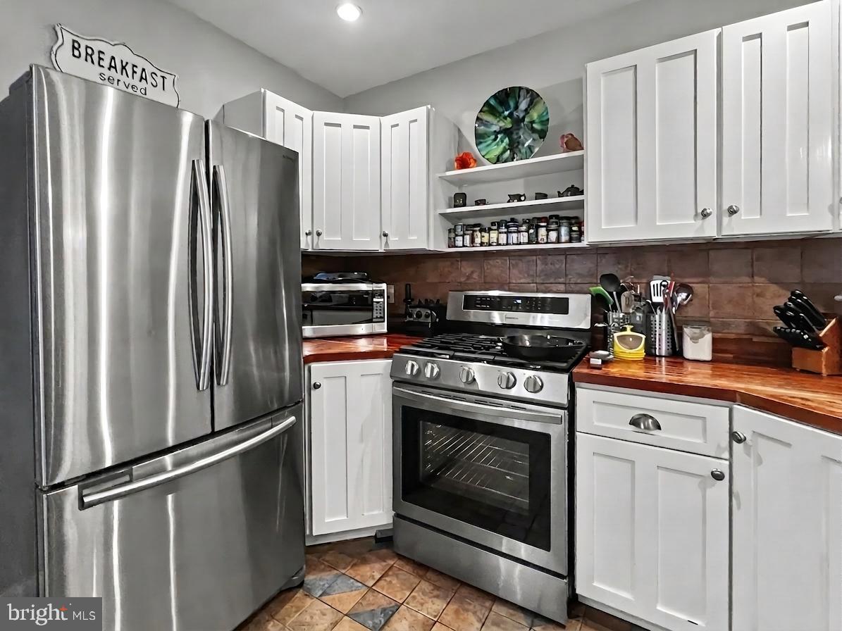 1039 Rees Avenue Bryn Mawr, PA 19010 - Photo 8 of 46