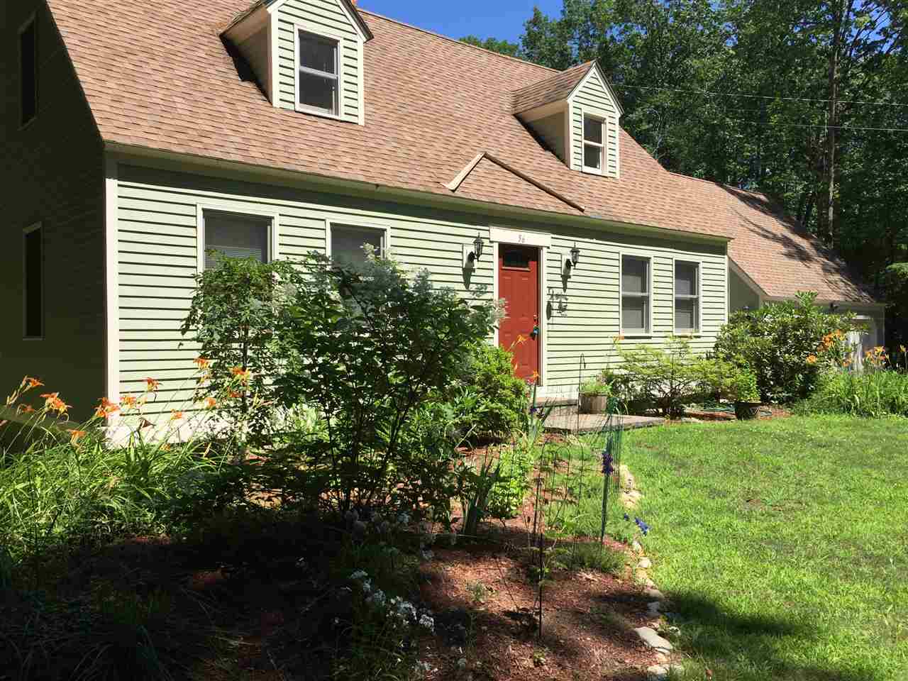 56 Robbins Road Wilton, NH 03086 - Photo 3 of 31