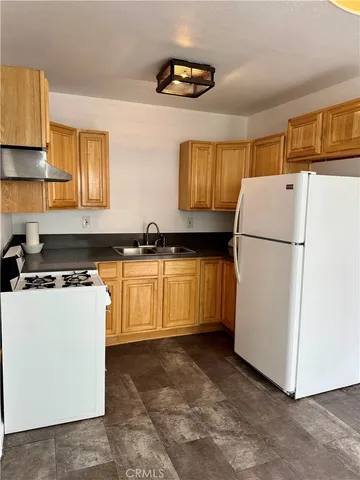 $2,000 | 5118 Huntington Drive South, Unit 1/2, Los Angeles, CA 90032