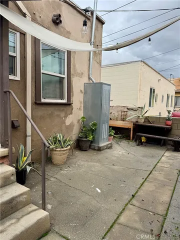 $2,000 | 5118 Huntington Drive South, Unit 1/2, Los Angeles, CA 90032