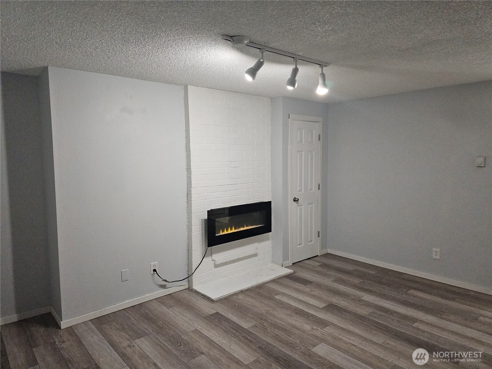 6923 20th Avenue Southeast, Unit 1 Lacey, WA 98503 - Photo 7 of 12