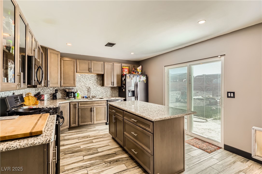 7939 Wishing Well Road Las Vegas, NV 89123 - Photo 17 of 53