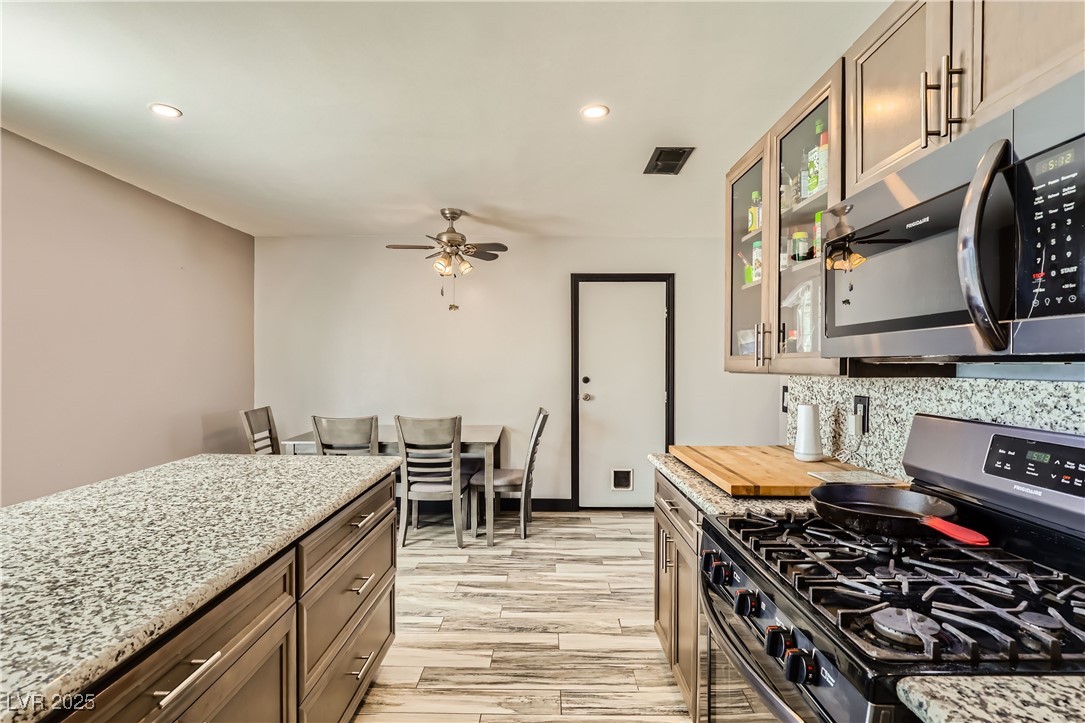 7939 Wishing Well Road Las Vegas, NV 89123 - Photo 18 of 53