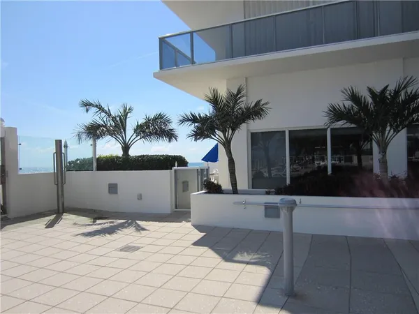 $5,000 | 2751 South Ocean Drive, Unit 204S, Hollywood, FL 33019
