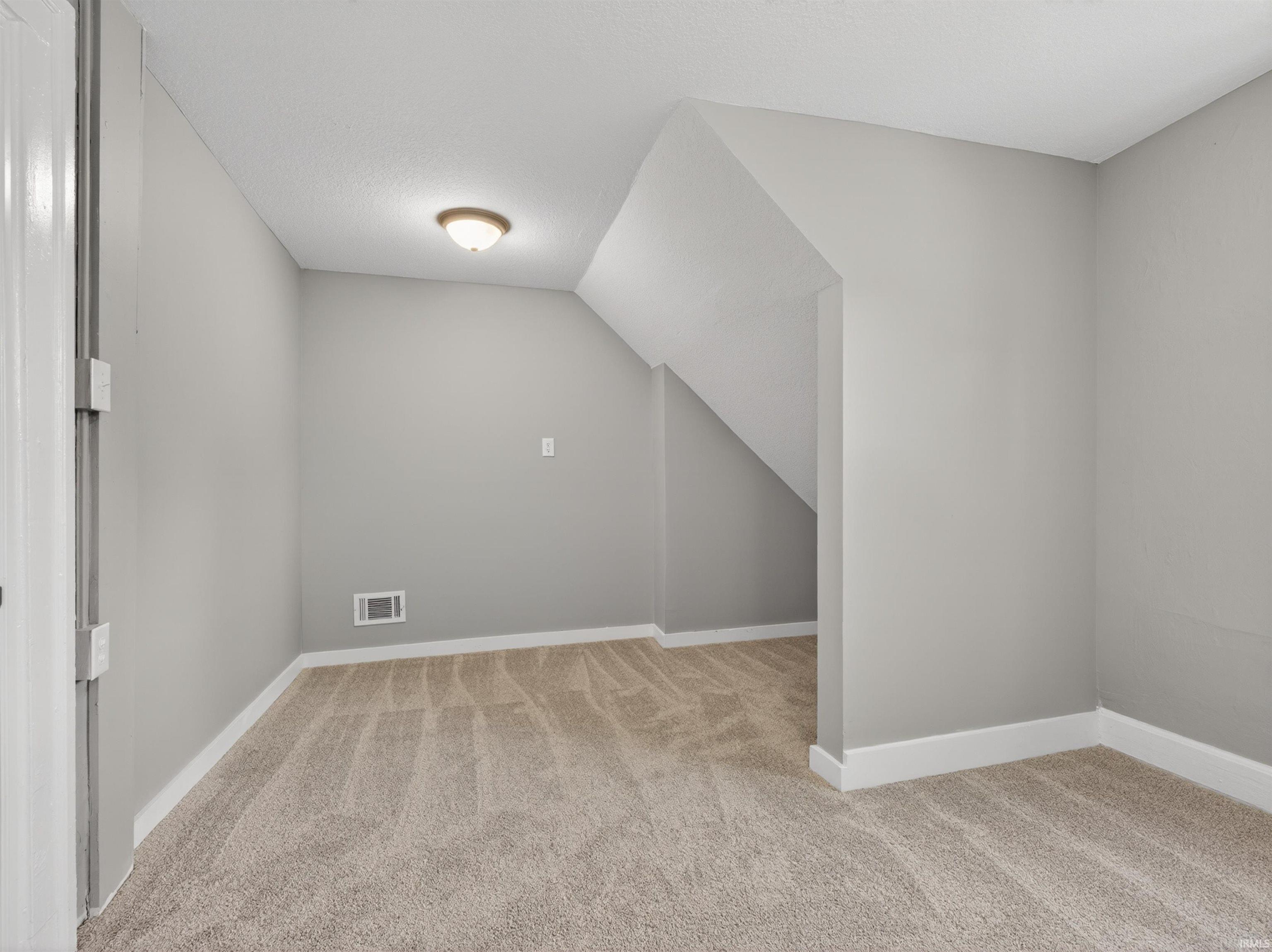 1608 Sinclair Street Fort Wayne, IN 46808 - Photo 18 of 27