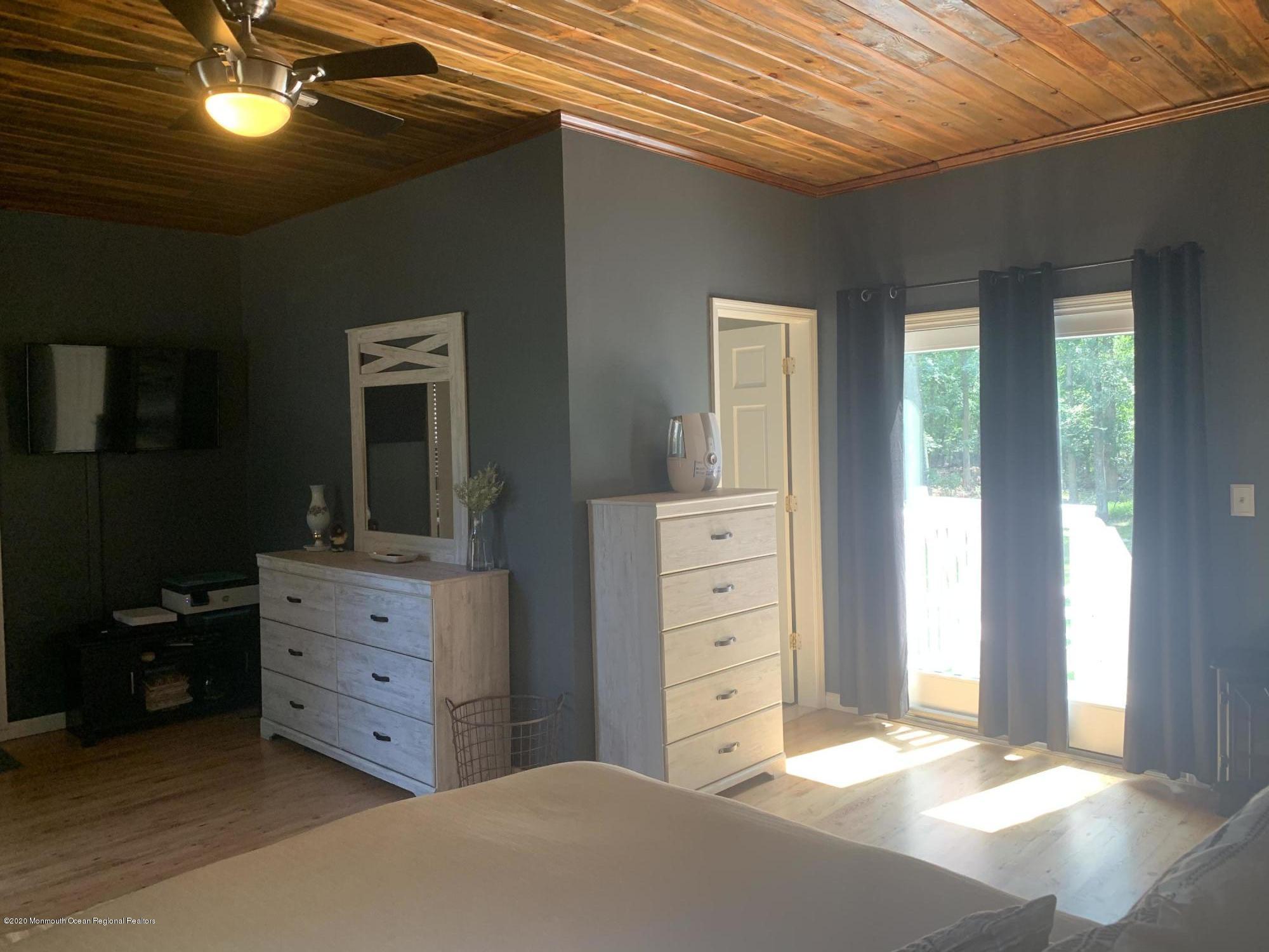 51 Thompson Bridge Road Jackson, NJ 08527 - Photo 24 of 60 Master Bedroom 3a