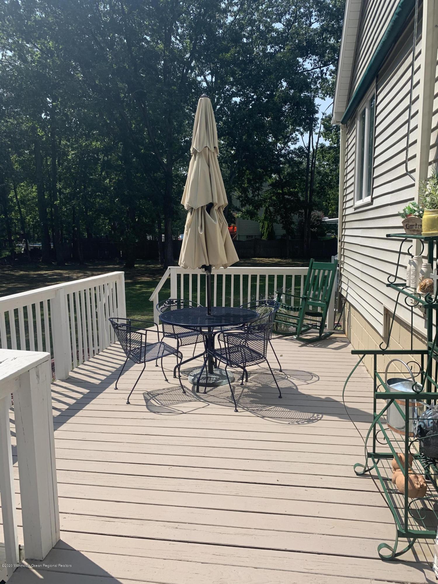 51 Thompson Bridge Road Jackson, NJ 08527 - Photo 30 of 60 Deck 2