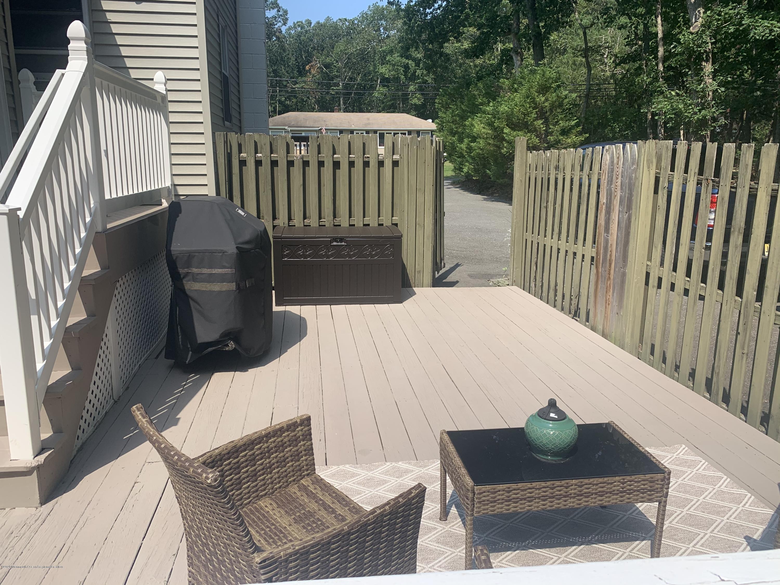 51 Thompson Bridge Road Jackson, NJ 08527 - Photo 32 of 60 Deck (side) 4
