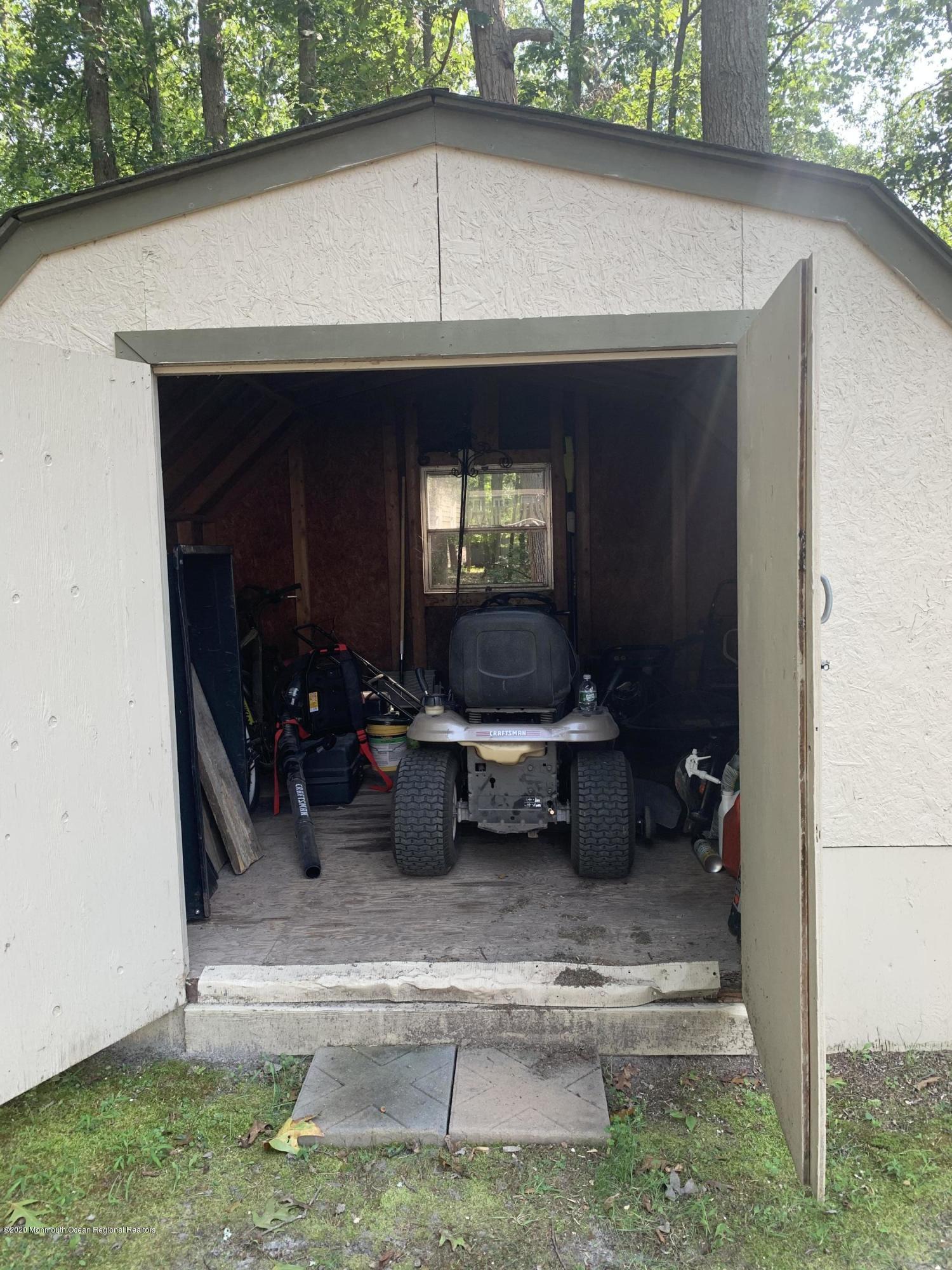 51 Thompson Bridge Road Jackson, NJ 08527 - Photo 38 of 60 SHed 1