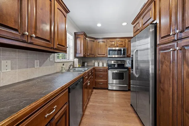 $1,750 | 1741 Highway 22, Madisonville, LA 70447