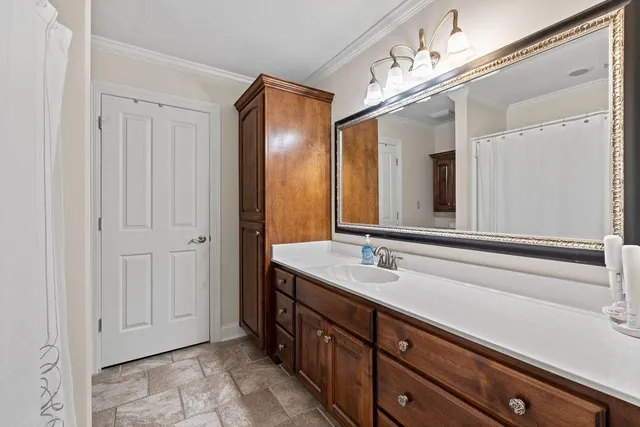 $1,750 | 1741 Highway 22, Madisonville, LA 70447