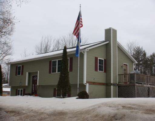 631 County Road Turner, ME 04282 - Photo 4 of 12 Exterior Front.