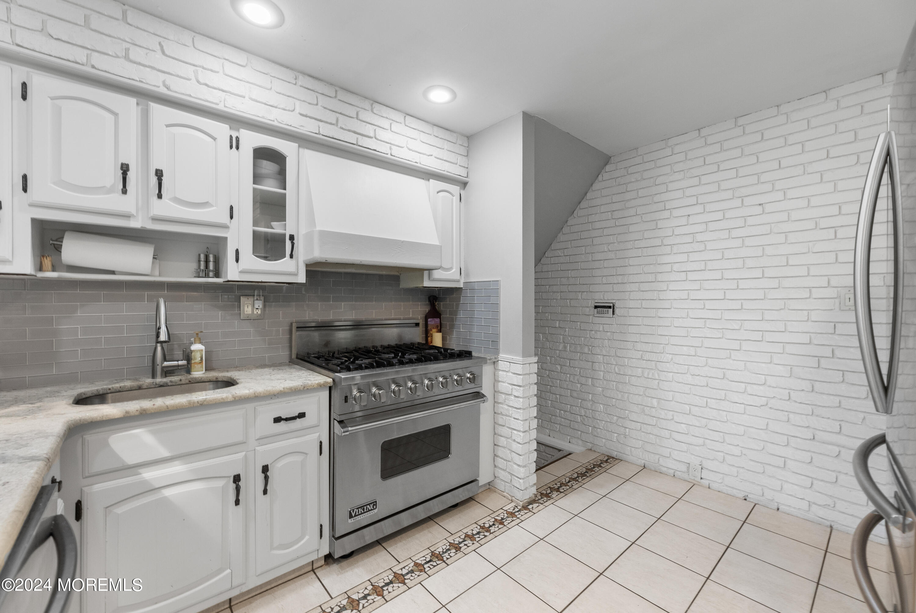 743 Colts Neck Road Freehold, NJ 07728 - Photo 32 of 49 743ColtsNeckRd-viking stove