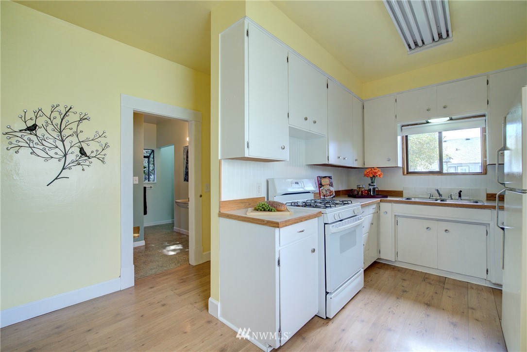 339 Meadow Avenue North Renton, WA 98057 - Photo 16 of 23 Gallery Image 16