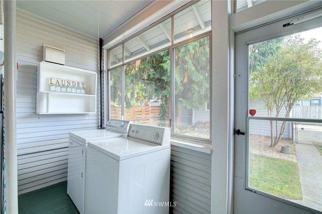 339 Meadow Avenue North Renton, WA 98057 - Photo 19 of 23 Gallery Image 19