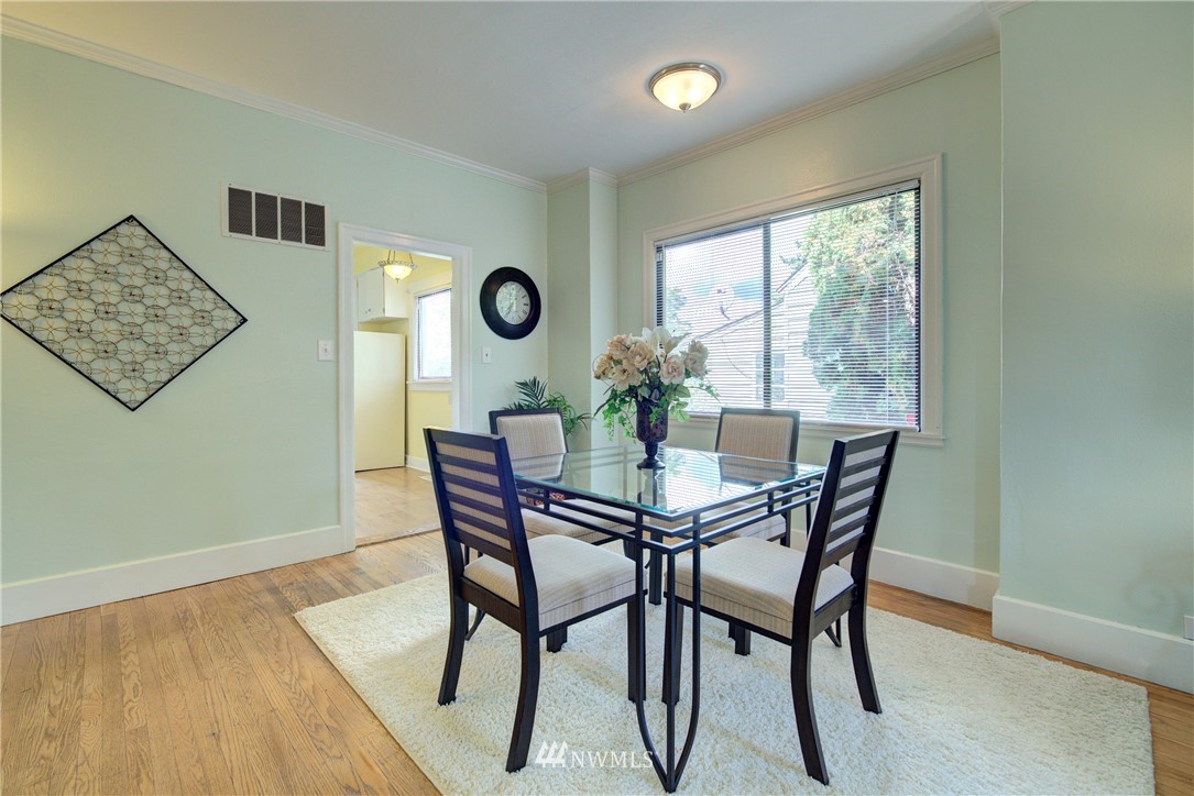 339 Meadow Avenue North Renton, WA 98057 - Photo 7 of 23 Gallery Image 7