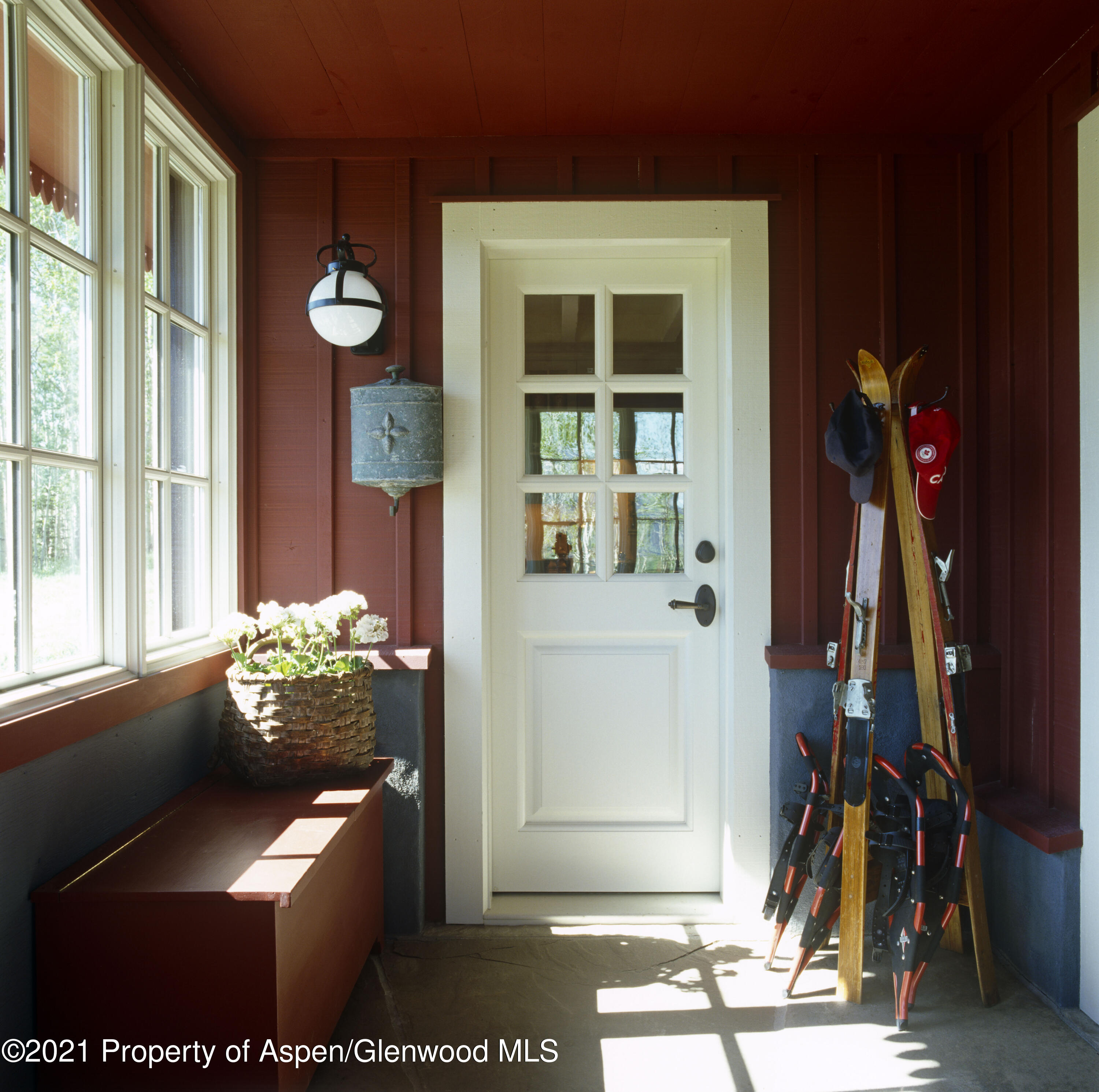 2500 Little Annie Road Aspen, CO 81612 - Photo 16 of 18 a view of a interior of the house