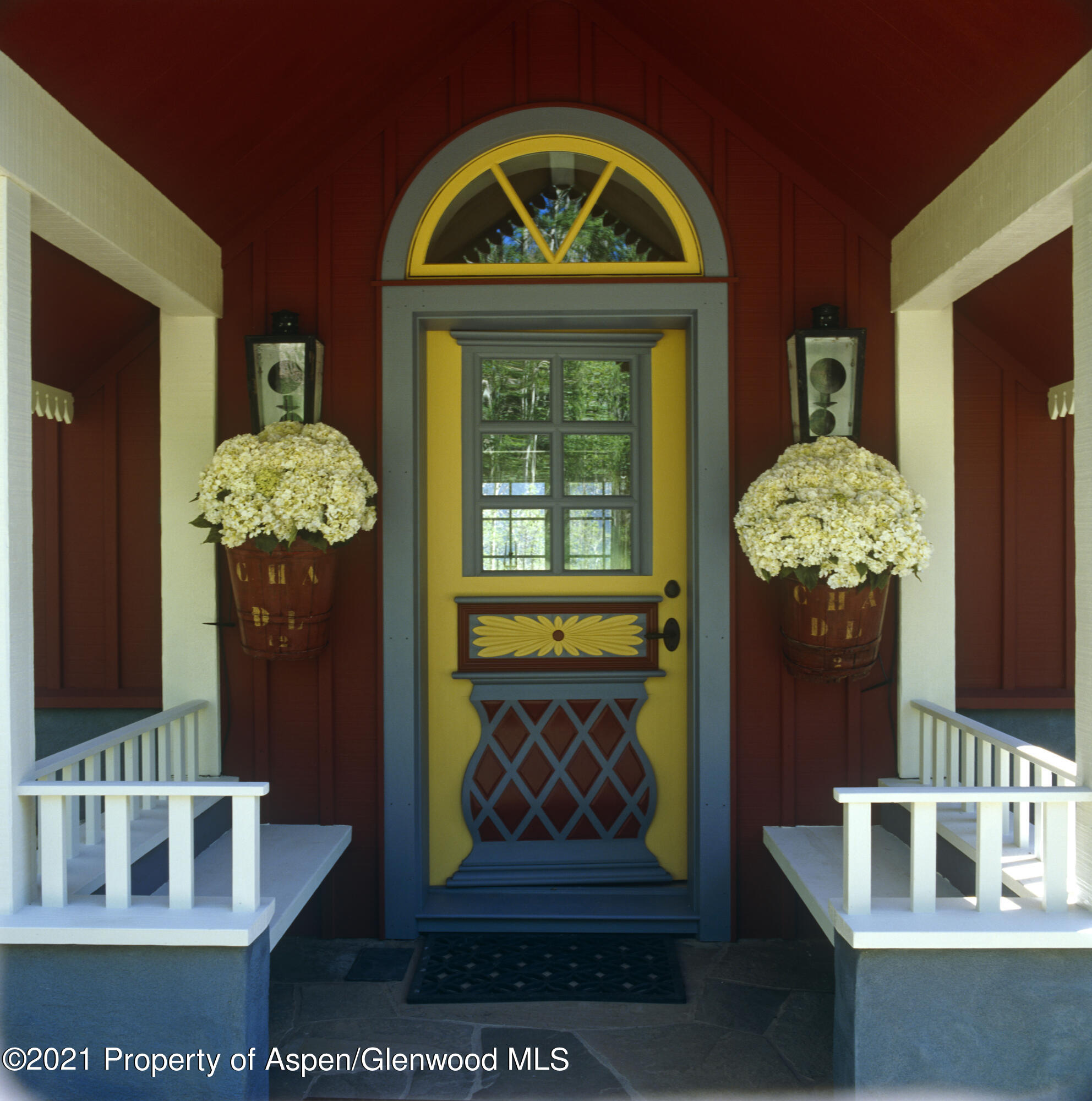 2500 Little Annie Road Aspen, CO 81612 - Photo 5 of 18 a view of hall way with furniture
