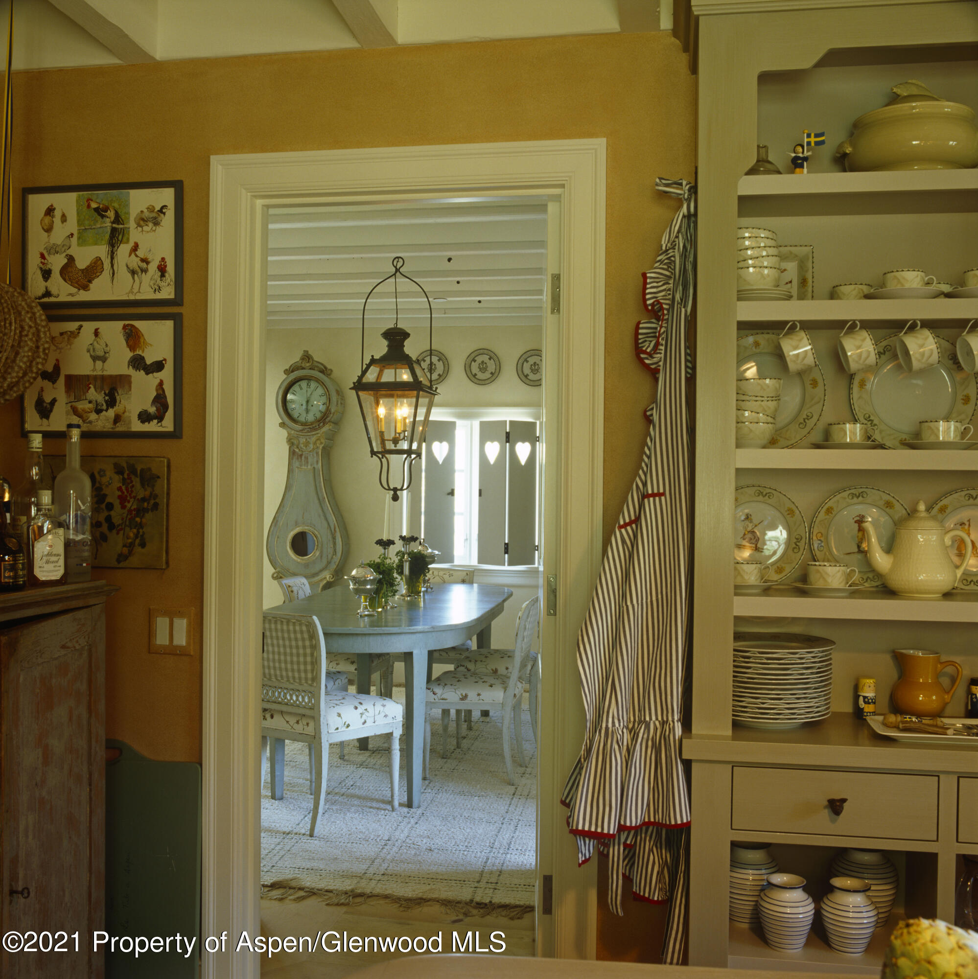 2500 Little Annie Road Aspen, CO 81612 - Photo 7 of 18 a view of living room with furniture