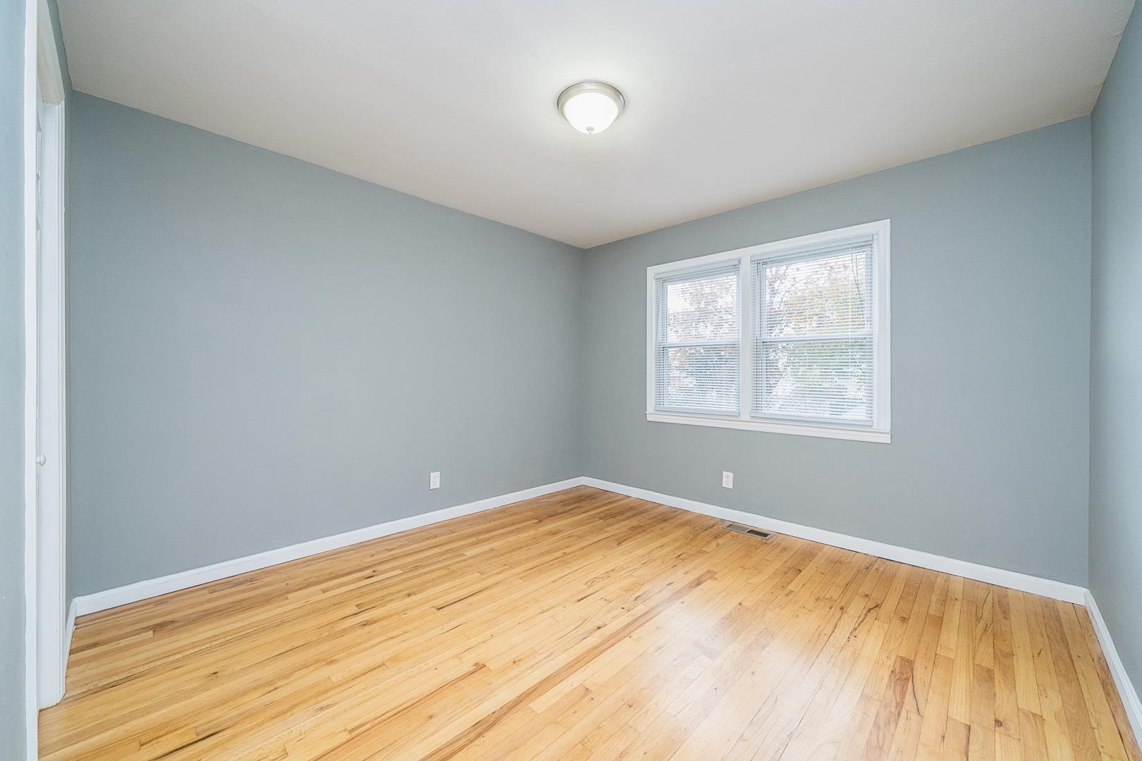 9 Exeter Road, Unit 1 Jersey City, NJ 07305 - Photo 10 of 13