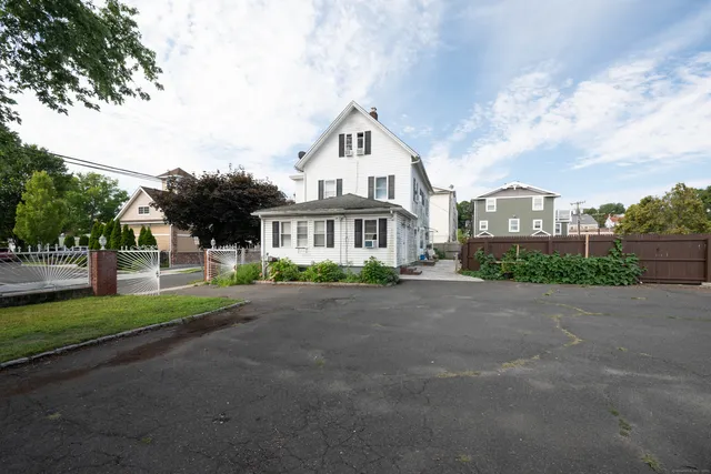 $680,000 | 5 Patch Street, Danbury, CT 06810