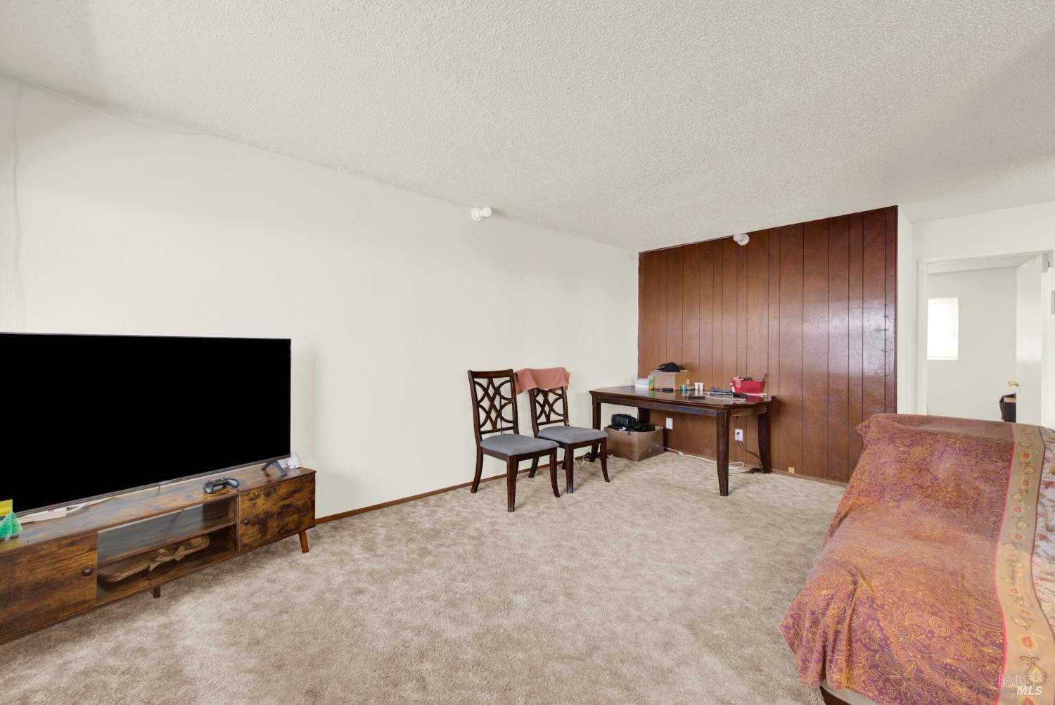 724 Delaware Street Fairfield, CA 94533 - Photo 6 of 33