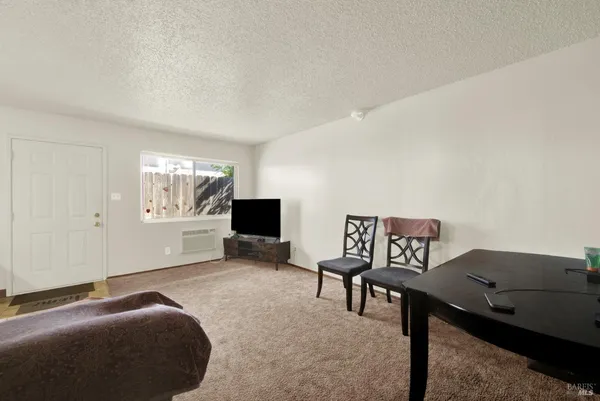 $875,000 | 724 Delaware Street, Fairfield, CA 94533