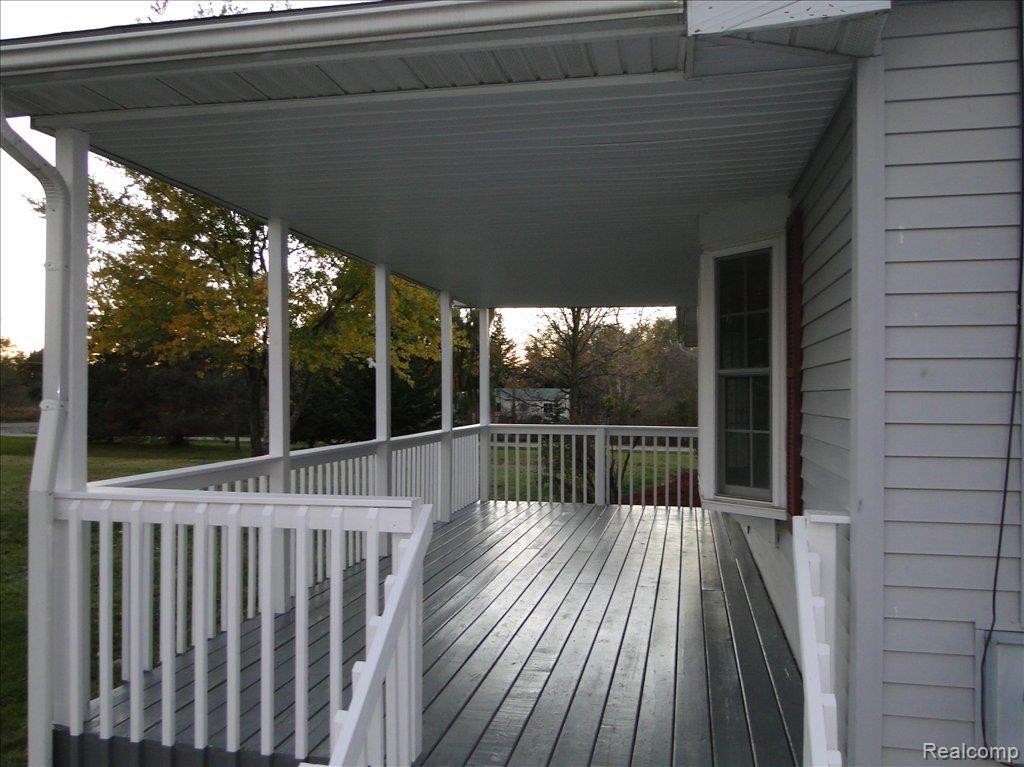 10175 Clark Road Davison, MI 48423 - Photo 19 of 22 Large Front Porch
