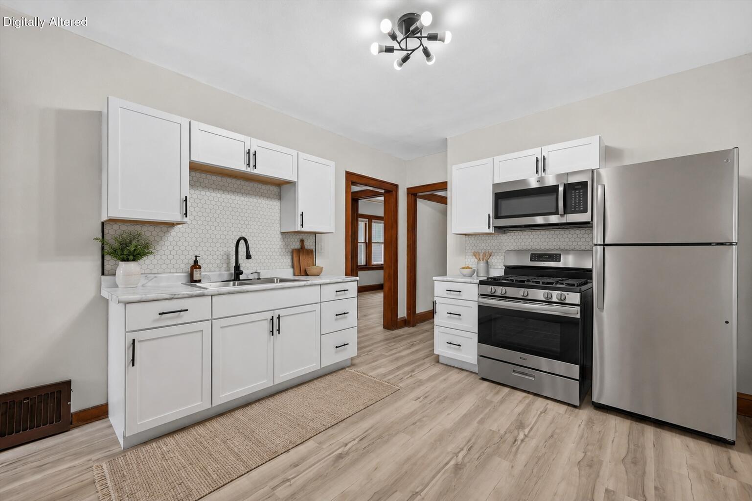 5543 North 34th Street Milwaukee, WI 53209 - Photo 11 of 37 virtually staged