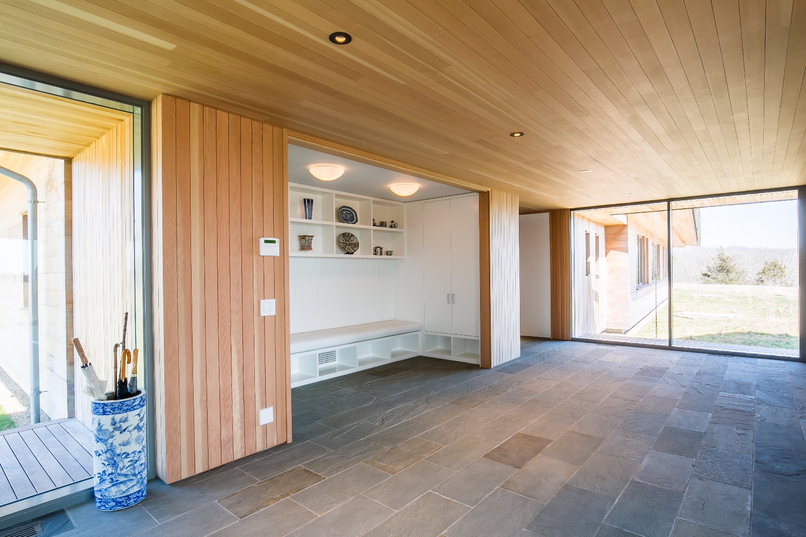 657 Scrubby Neck Road West Tisbury, MA 02568 - Photo 9 of 25 Entry