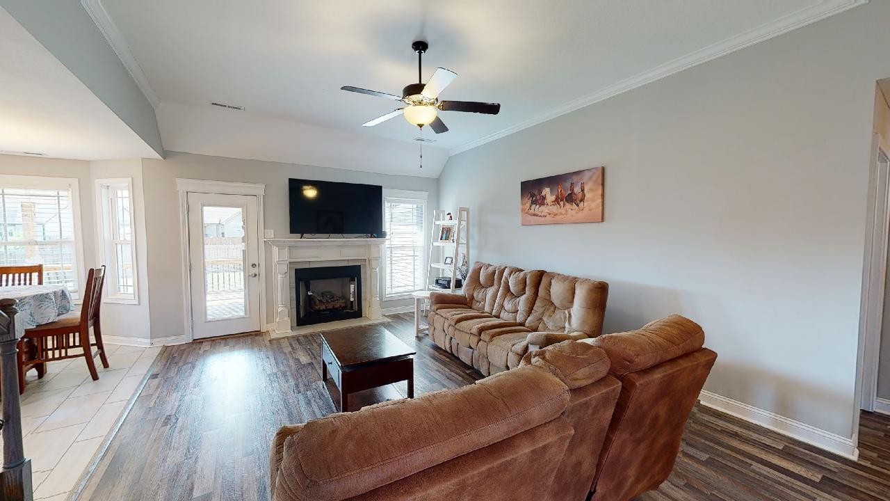 1045 Rushmore Road Clarksville, TN 37042 - Photo 6 of 30 Gallery Image 6
