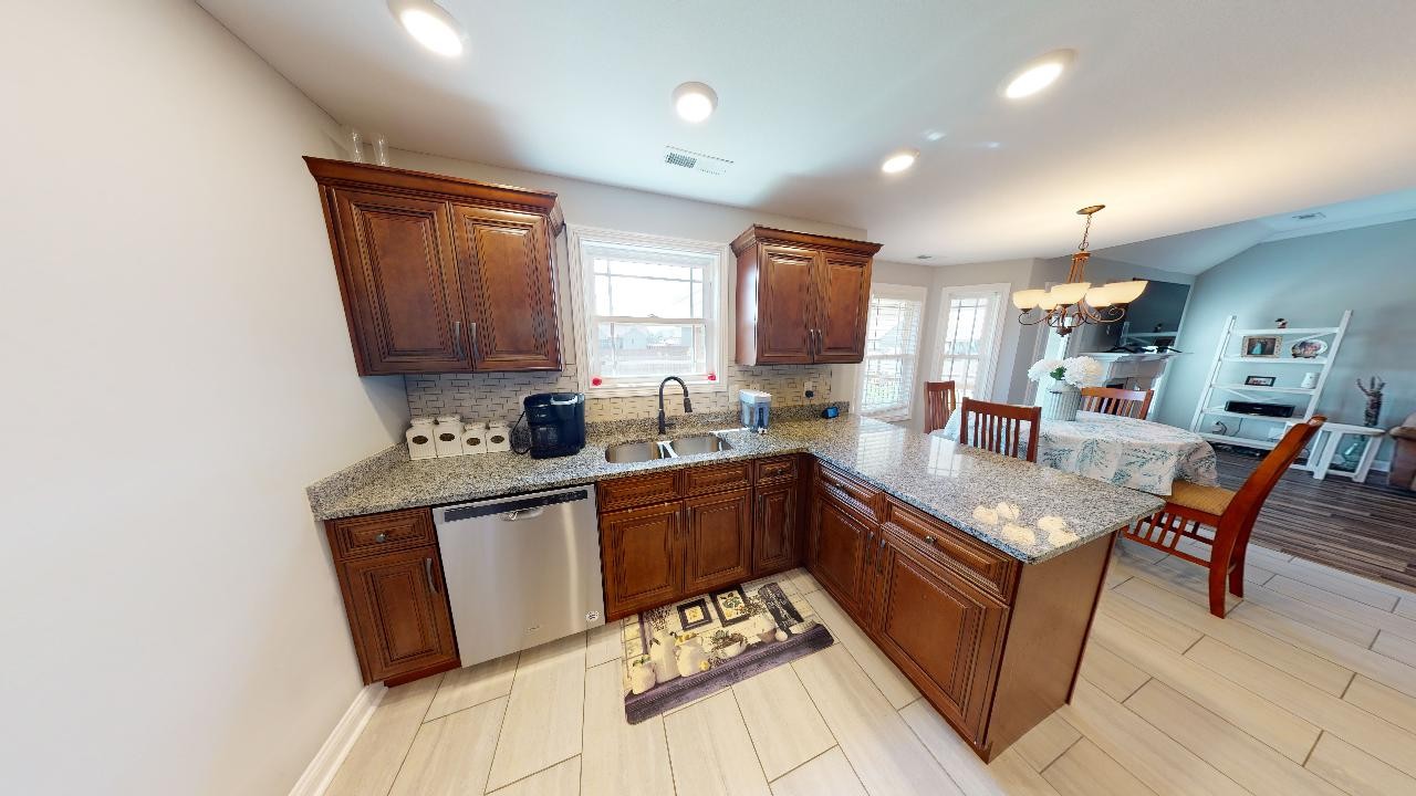 1045 Rushmore Road Clarksville, TN 37042 - Photo 9 of 30 Gallery Image 9