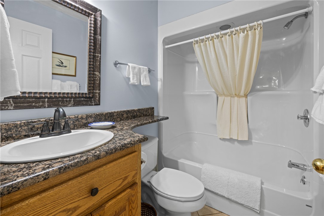 112 Fendley Lane Fair Play, SC 29643 - Photo 24 of 47 2nd bathroom main level