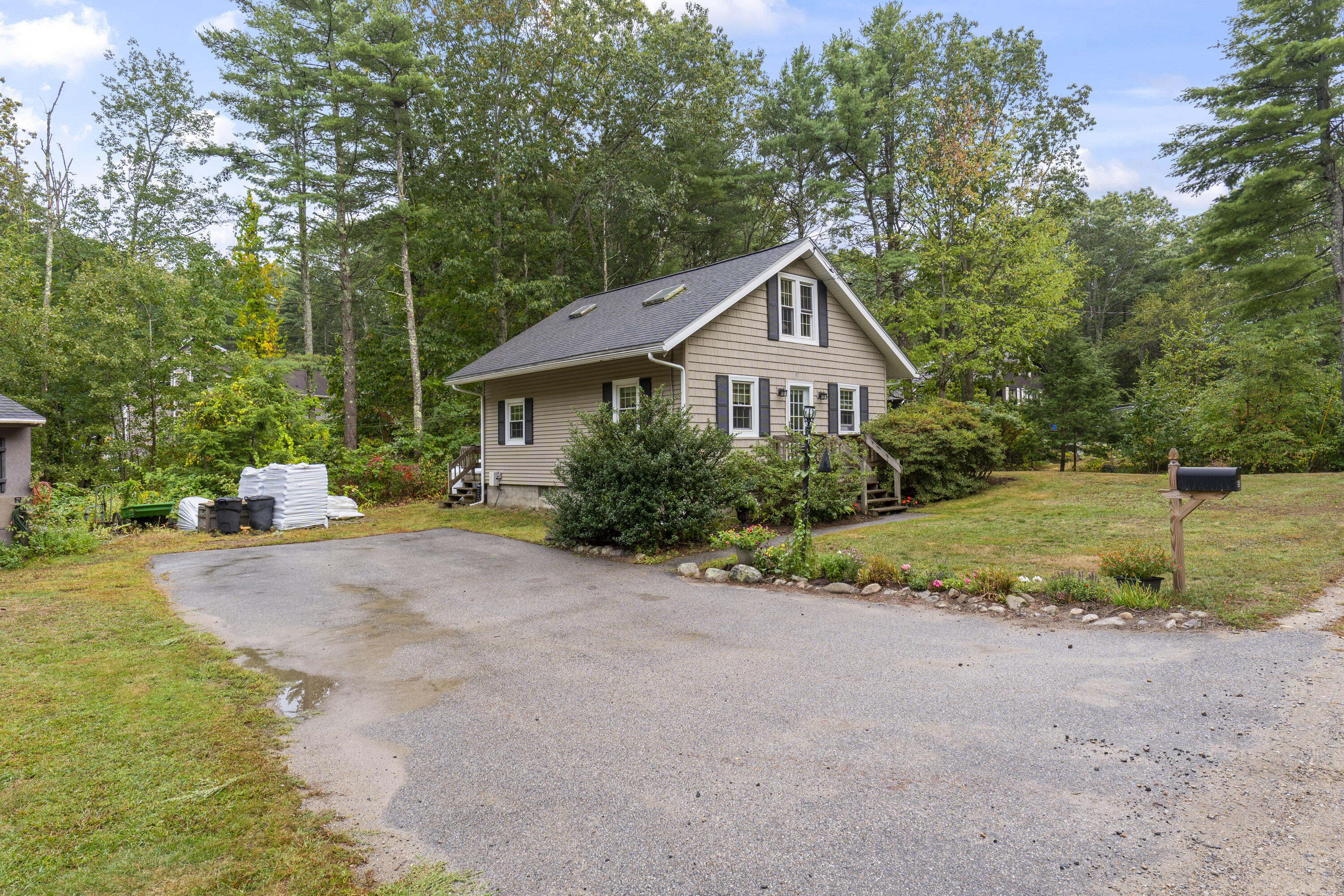 55 Simpson Hill Road York, ME 03909 - Photo 5 of 29 Front Angle